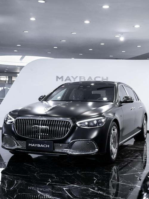 重庆17岚图汽车的售后服务让用户无忧出行，迈巴赫未来的豪华车趋势